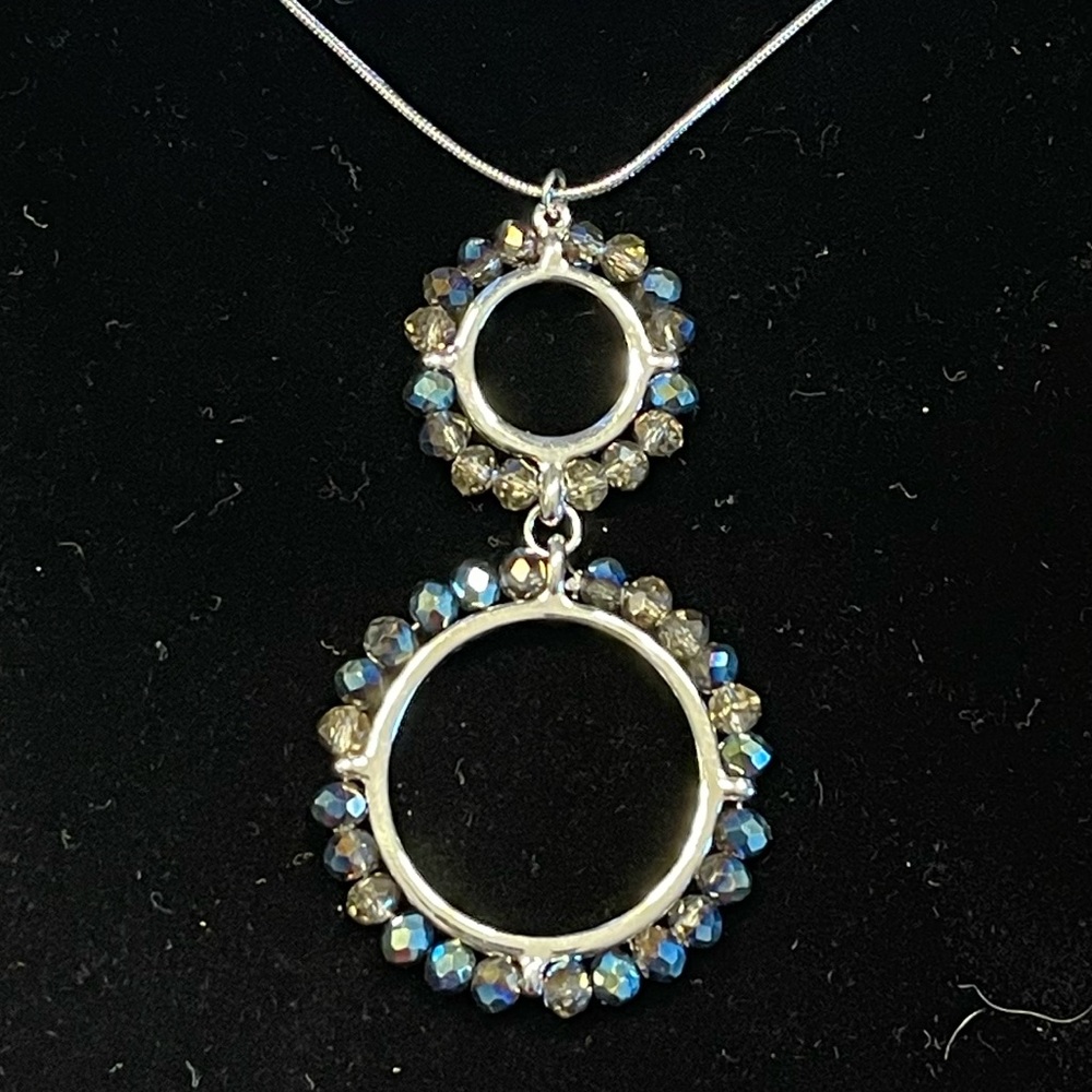 Elegant Silver and Blue Crystal Pendant Necklace